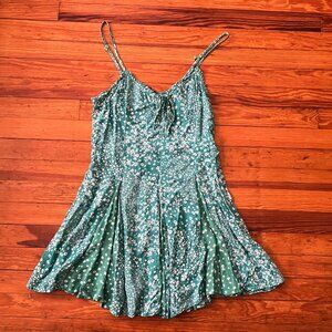 Wild Fable Green Floral Mini Sundress Junior Size Large NWOT Fit Flare